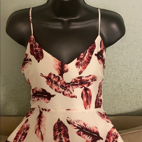 Dress - Open Back 💖 - Picture 2 of 4